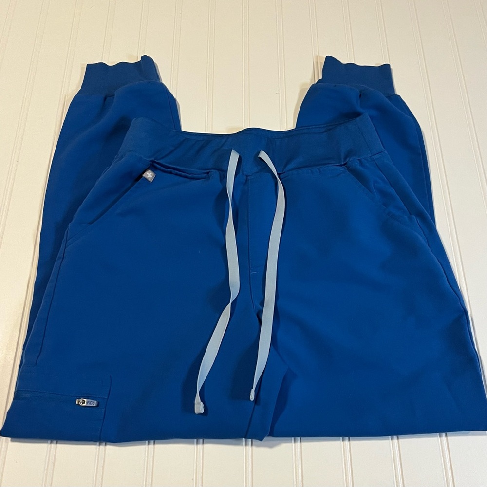 FIGS Technical Collection Sets - 2 Joggers & 2 To… - image 15